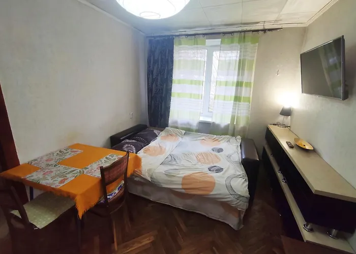 Inessa Budget Apartment